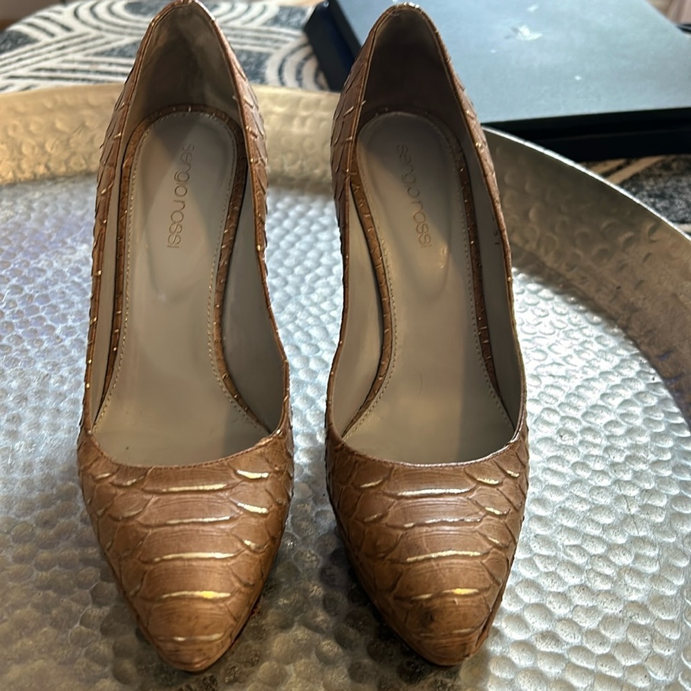 Sergio Rossi pumps leather print